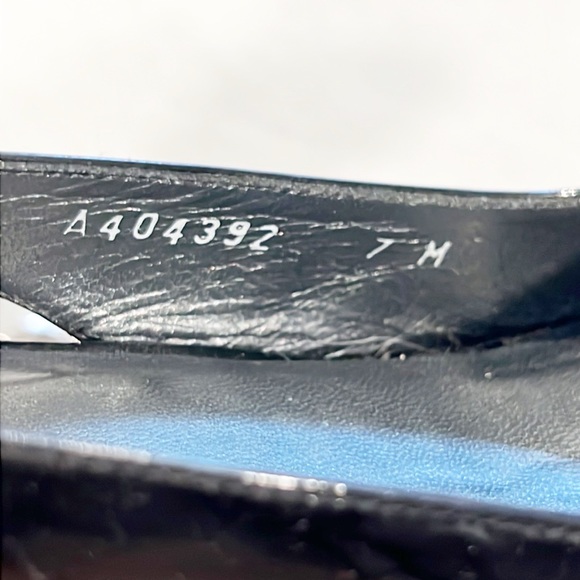 Stuart Weitzman Tabetha Patent Leather Kitten Heels Black Buckle Pointed Toe 7 - Picture 11 of 13